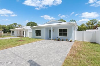 878 W 4th St, St Augustine, FL 32084