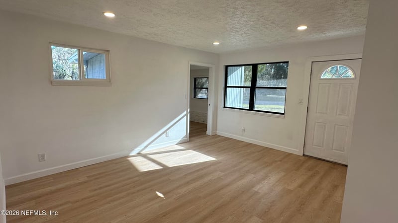 8808 Norfolk Blvd, Jacksonville, FL 32208