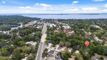 8810 Goodbys Executive Dr, Jacksonville, FL 32217