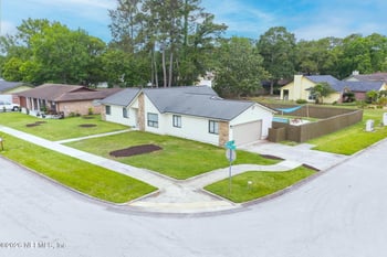 8810 Osprey Ln, Jacksonville, FL 32217