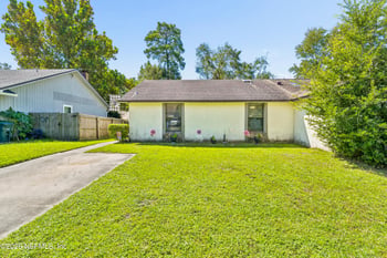 8812 Cavender Dr, Jacksonville, FL 32216