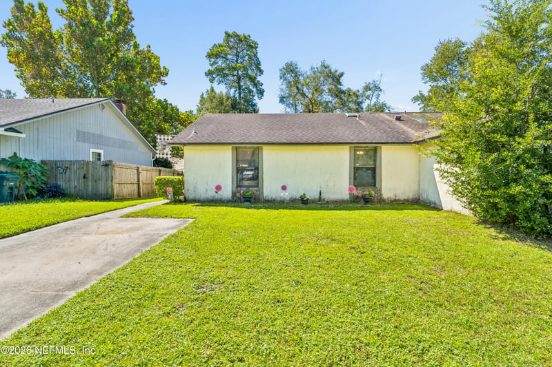 8812 Cavender Dr, Jacksonville, FL 32216