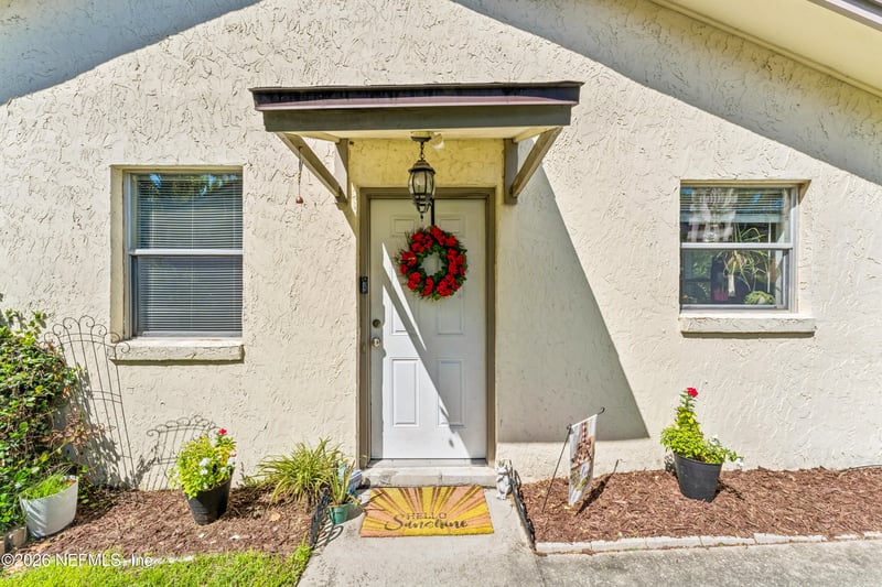 8812 Cavender Dr, Jacksonville, FL 32216
