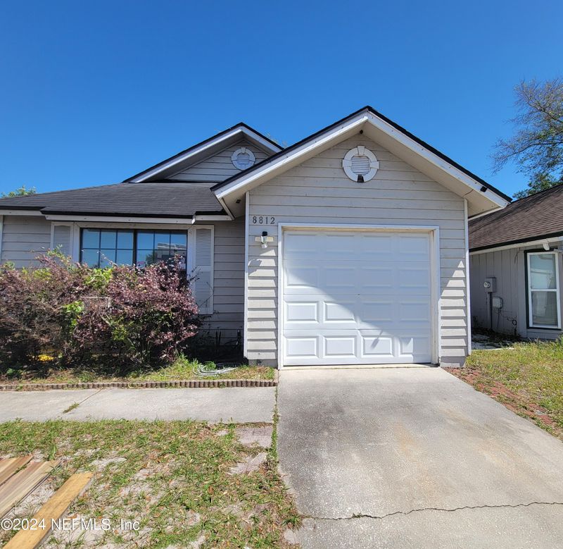 8812 Townsquare Ct, Jacksonville, FL 32216