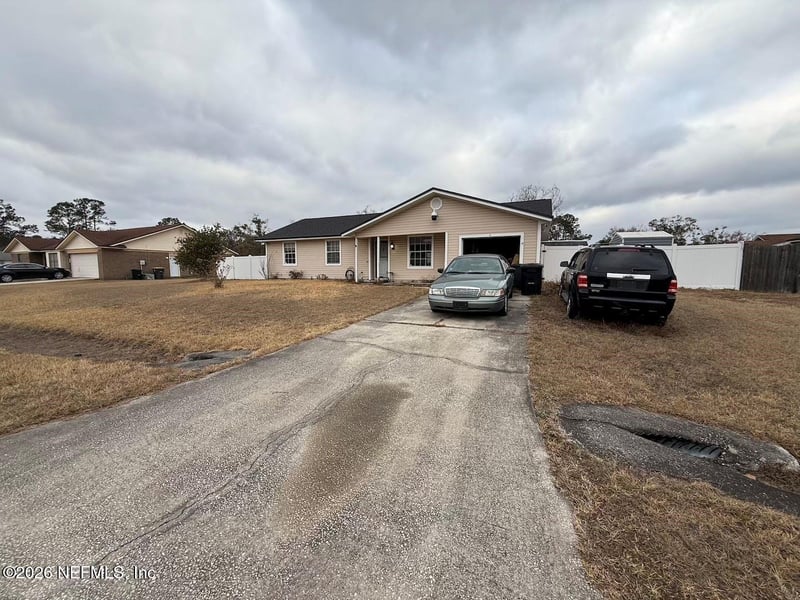 8819 Falcon Trace Dr S, Jacksonville, FL 32222