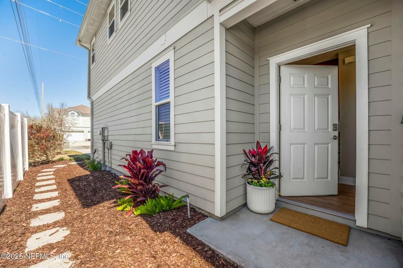 882 10th Ave S, Jacksonville Beach, FL 32250