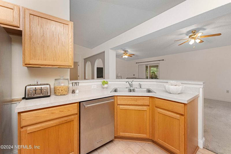 8826 Shindler Crossing Dr, Jacksonville, FL 32222