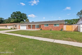 8833 Coventry Ct, Jacksonville, FL 32257