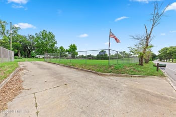 8841 Pritchard Rd, Jacksonville, FL 32219