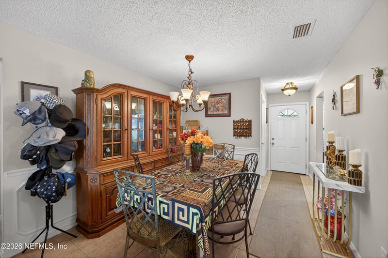 8849 Victoria Landing Dr W, Jacksonville, FL 32208