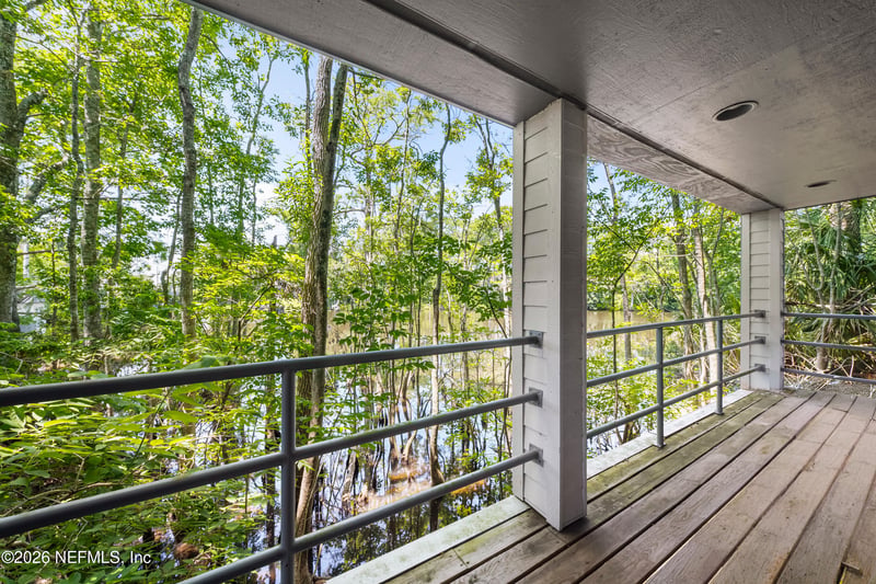 8850 Goodbys Executive Dr, Jacksonville, FL 32217