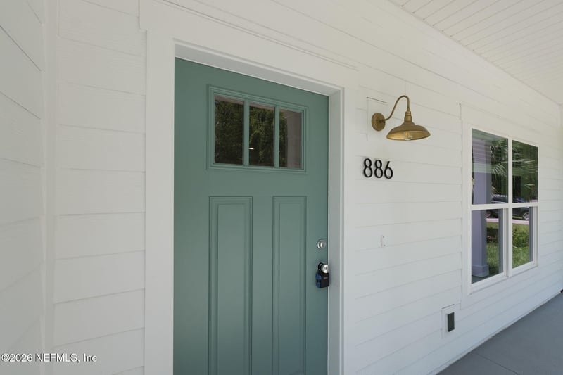 886 W 3rd St, St Augustine, FL 32084