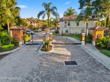 8861 La Terrazza Pl, Jacksonville, FL 32217