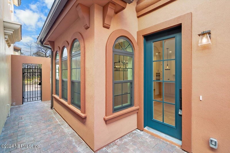 8863 La Terrazza Pl, Jacksonville, FL 32217