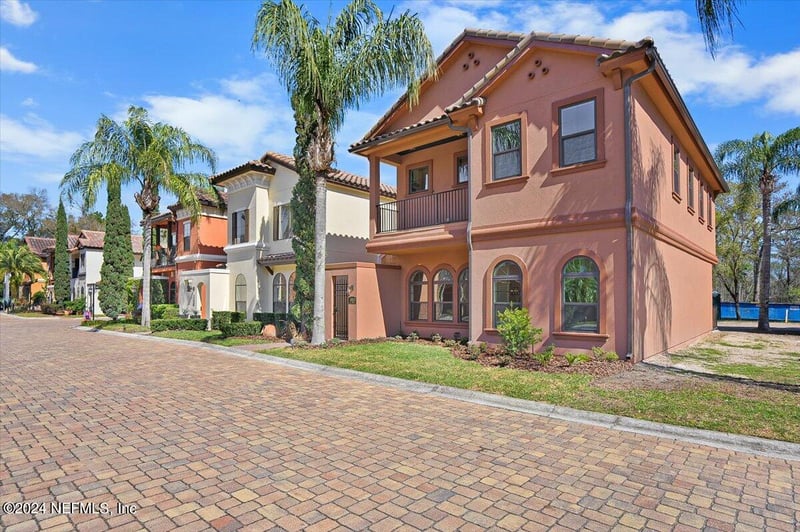 8863 La Terrazza Pl, Jacksonville, FL 32217