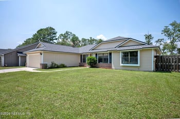 8869 Rose Hill Dr, Jacksonville, FL 32221