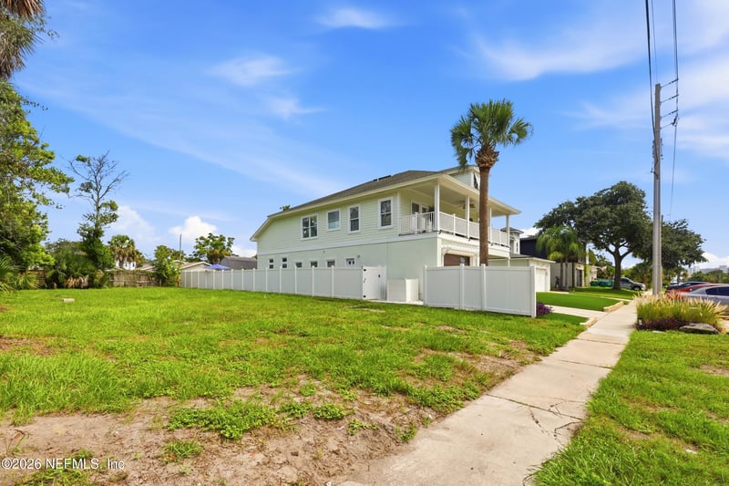 887 16th Ave S, Jacksonville Beach, FL 32250