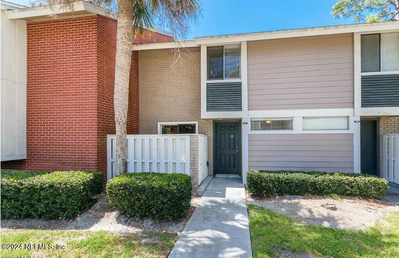 8880 Old Kings Rd S #7, Jacksonville, FL 32257