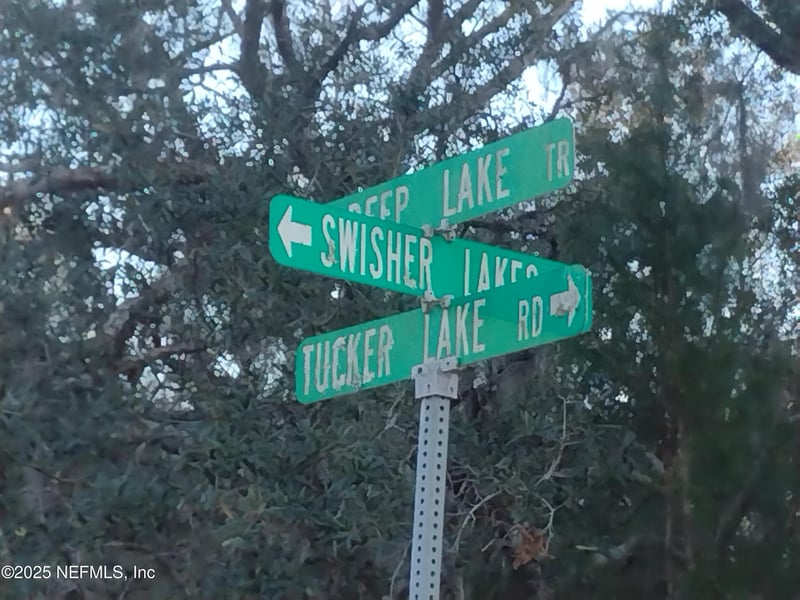 89 Tucker Lake Rd, Melrose, FL 32666