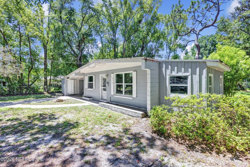 8916 Yeoman Dr, Jacksonville, FL 32208