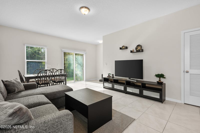 893 Capitol Pw, Jacksonville, FL 32218