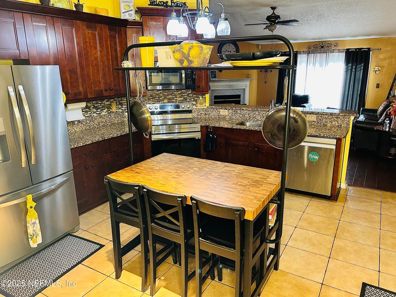 8930 Needlepoint Pl, Jacksonville, FL 32244