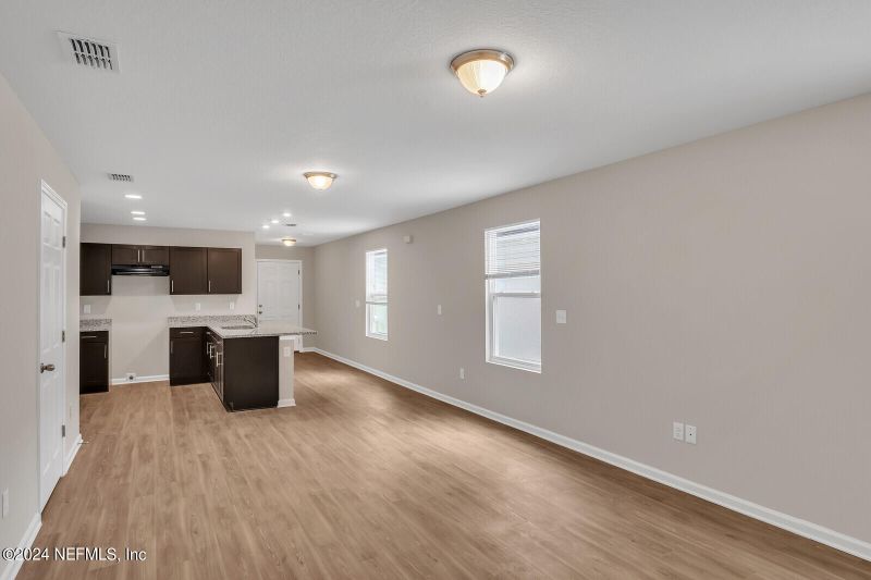 8935 India Ave, Jacksonville, FL 32211