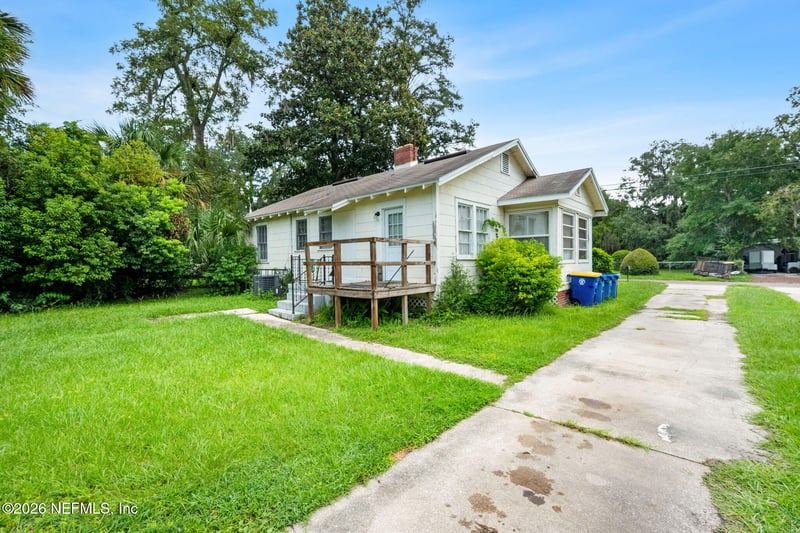 8944 1st Ave, Jacksonville, FL 32208