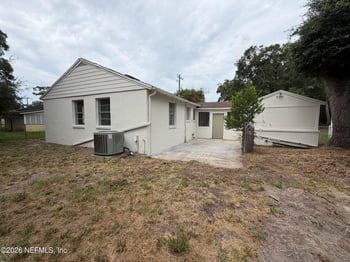 8951 Adams Ave, Jacksonville, FL 32208