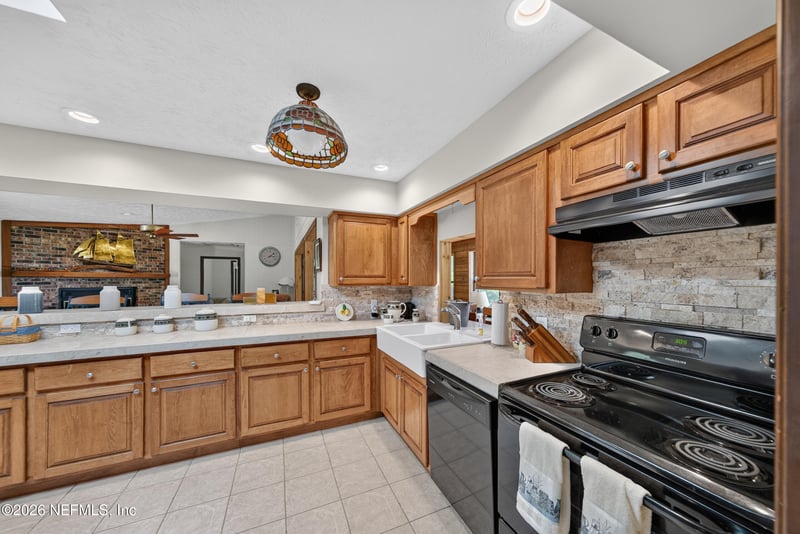8961 SW 137th St, Starke, FL 32091