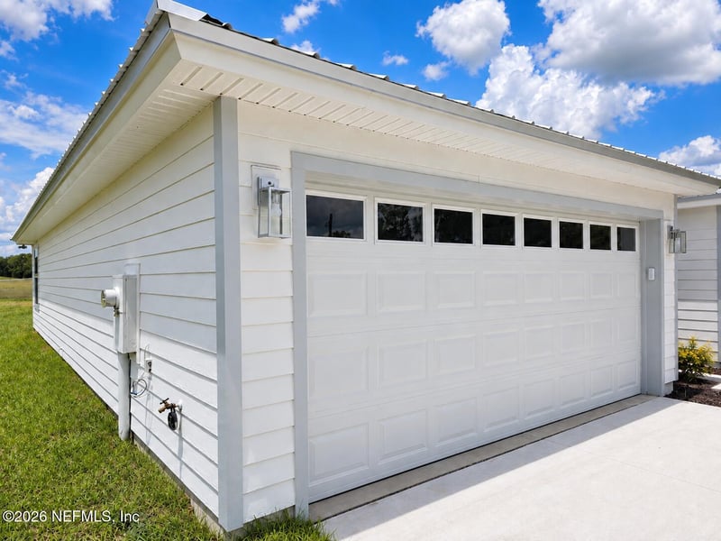 8975 Bronson Ln, Jacksonville, FL 32219