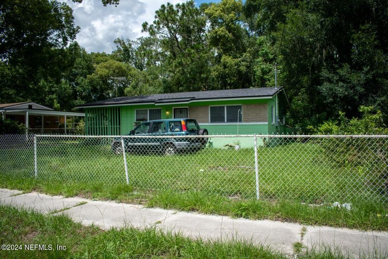 8975 Devonshire Blvd, Jacksonville, FL 32208
