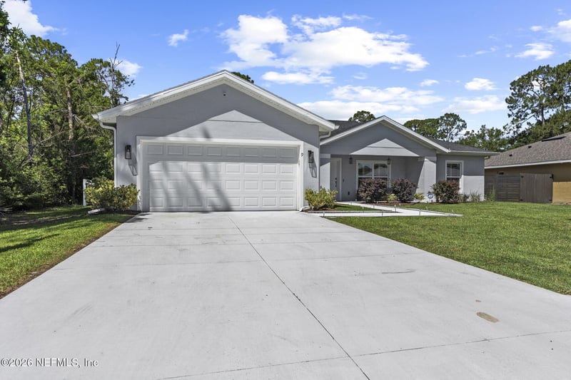 9 Boston Ln, Palm Coast, FL 32137