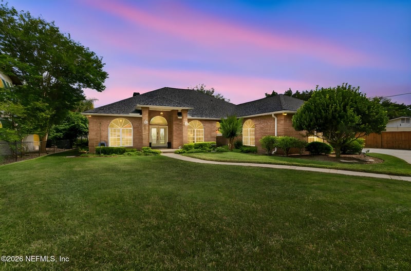9006 Heckscher Dr, Jacksonville, FL 32226