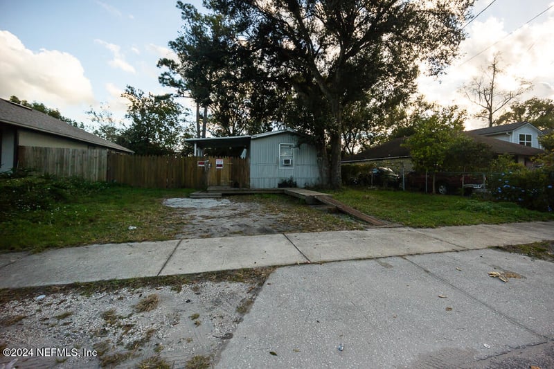 9008 Dandy Ave, Jacksonville, FL 32211