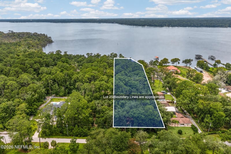 901 Creighton Rd, Fleming Island, FL 32003