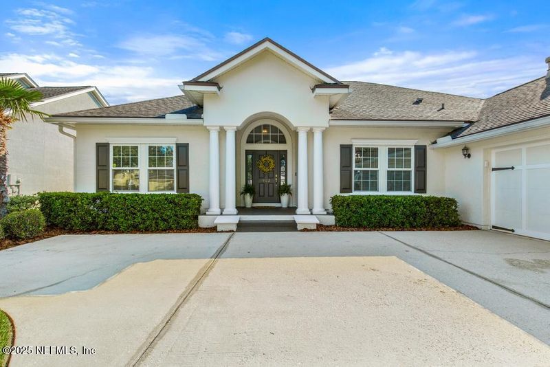 902 Eagle Point Dr, St Augustine, FL 32092