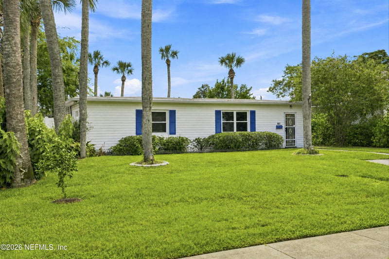902 N 8th Ave N, Jacksonville Beach, FL 32250