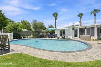 902 N 8th Ave N, Jacksonville Beach, FL 32250