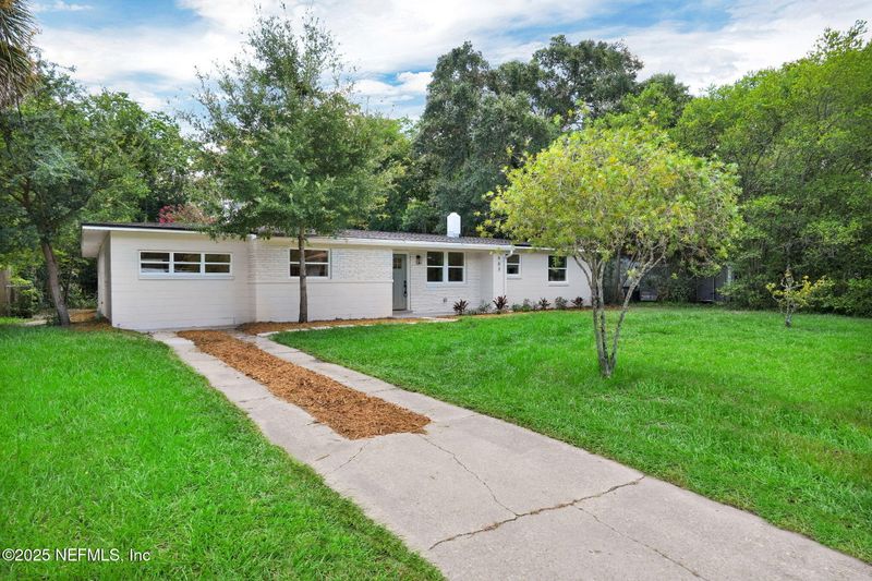 903 Ibis Rd, Jacksonville, FL 32216