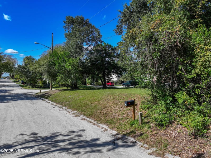 903 Someruelus St, Fernandina Beach, FL 32034