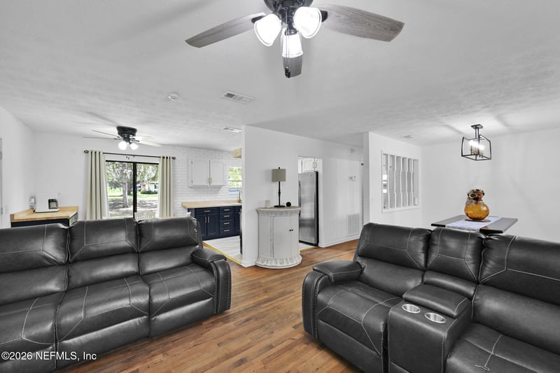 9038 Commonwealth Ave, Jacksonville, FL 32220