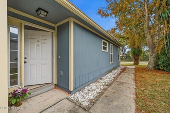 905 Gavagan Rd, Jacksonville, FL 32233