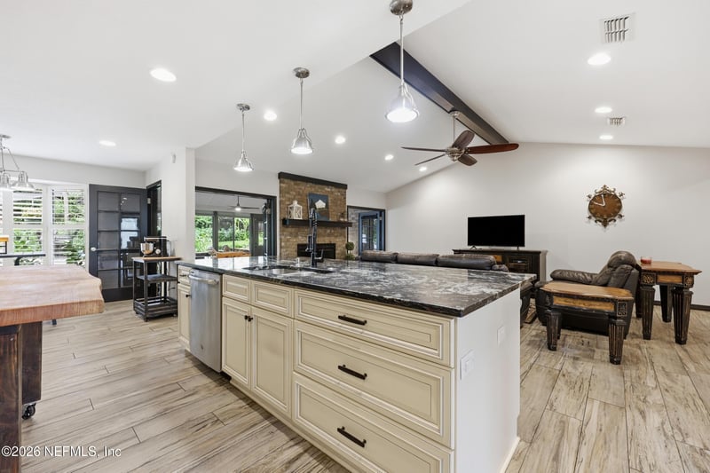 905 Middleridge Ct, Orange Park, FL 32065