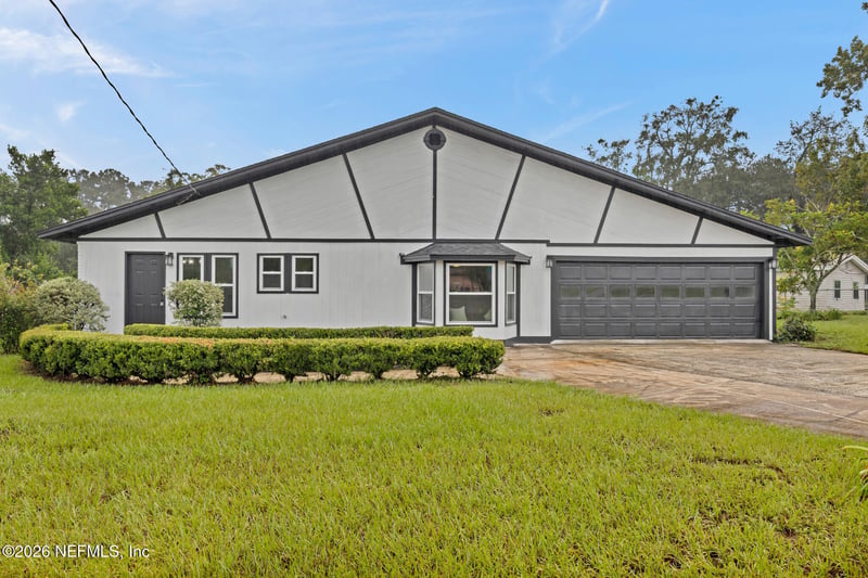 907 Crest Dr E, Jacksonville, FL 32221