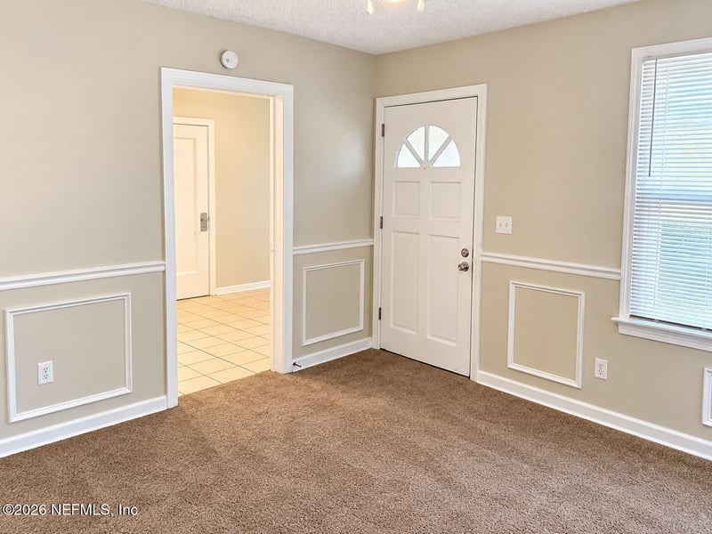 9076 Madison Ave, Jacksonville, FL 32208