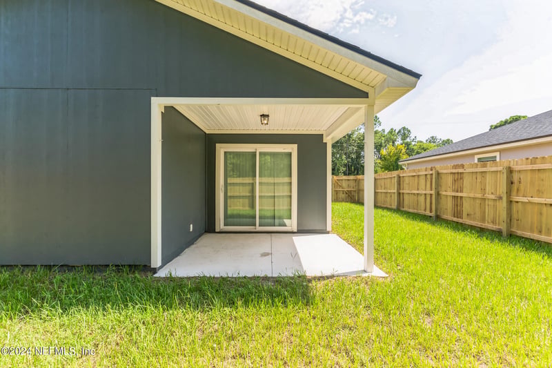 908 W 9th St, St Augustine, FL 32084
