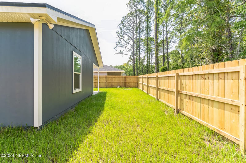 908 W 9th St, St Augustine, FL 32084