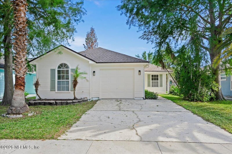 909 Gavagan Rd, Jacksonville, FL 32233