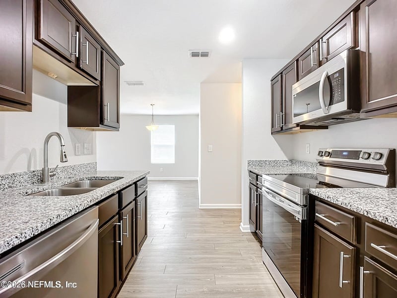 9104 Monroe Ave, Jacksonville, FL 32208